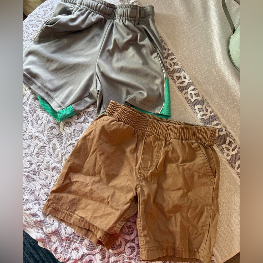 2 Pair of Boys Shorts. Size 4T